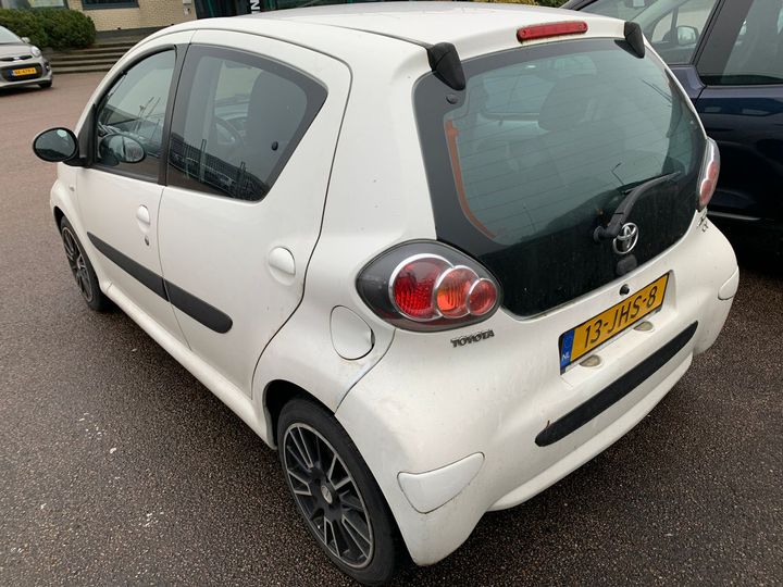 Photo 2 VIN: JTDKG18C20N367283 - TOYOTA AYGO 