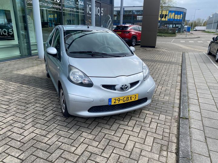 Photo 0 VIN: JTDKG18C40N267301 - TOYOTA AYGO 