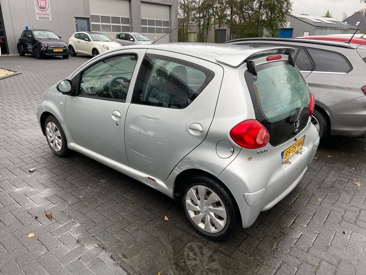 Photo 2 VIN: JTDKG18C90N129768 - TOYOTA AYGO 