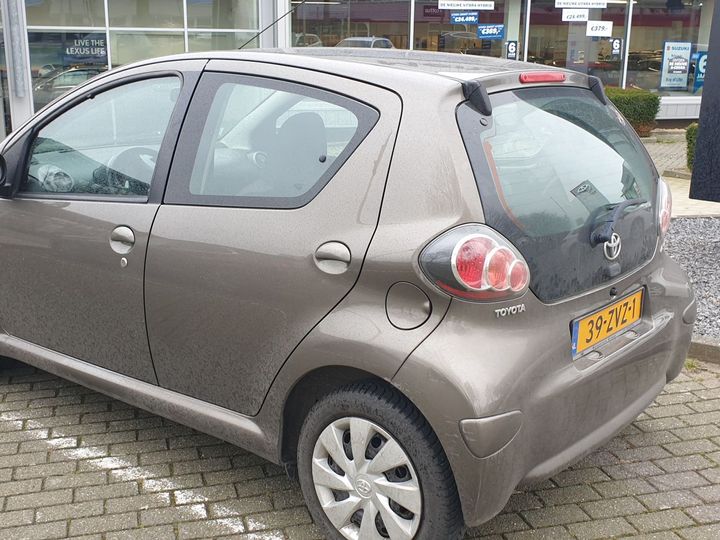 Photo 2 VIN: JTDKG18C90N688804 - TOYOTA AYGO 