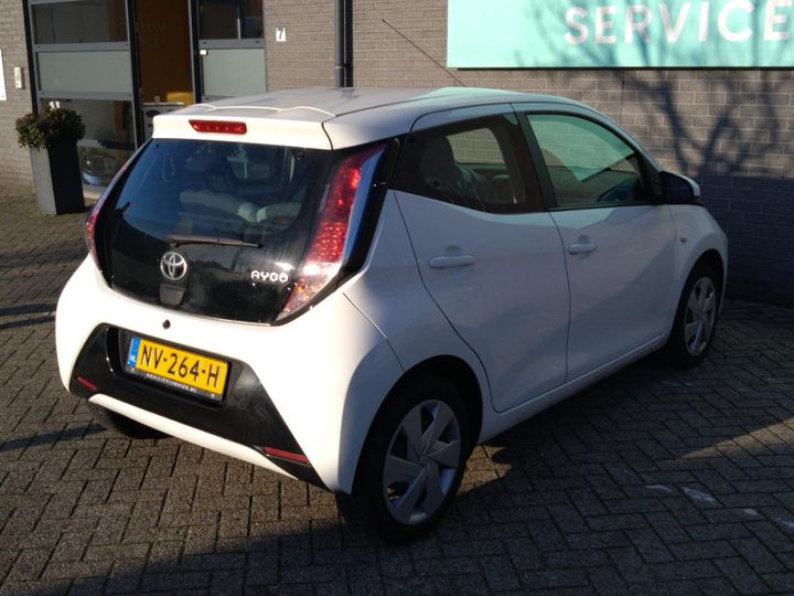 Photo 3 VIN: JTDKGENEC00N27574 - TOYOTA AYGO 