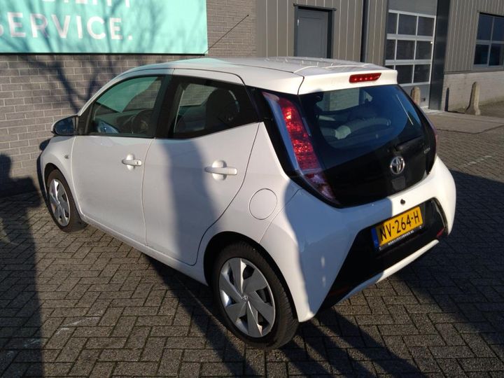 Photo 4 VIN: JTDKGENEC00N27574 - TOYOTA AYGO 