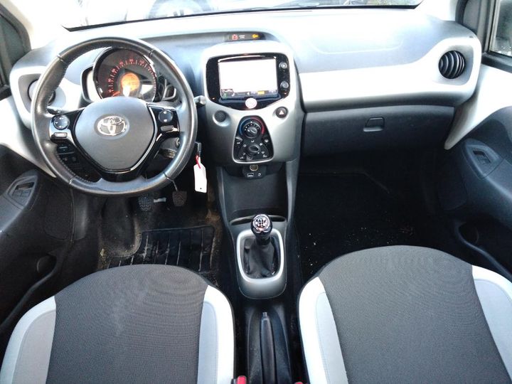 Photo 6 VIN: JTDKGENEC00N27574 - TOYOTA AYGO 