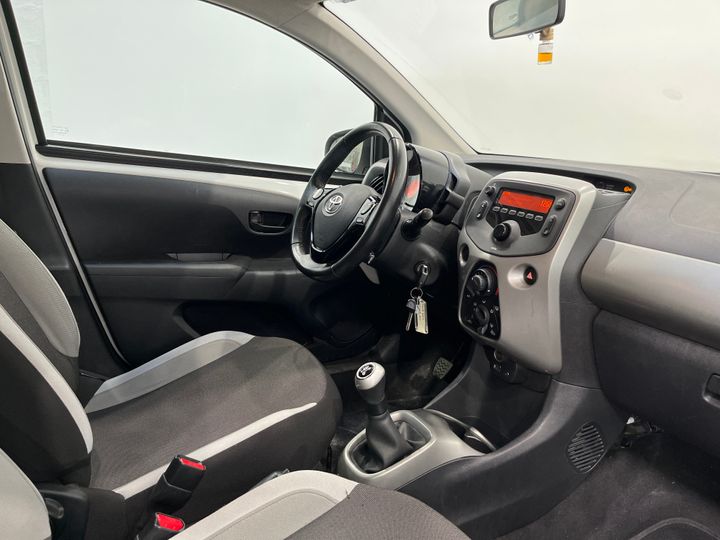 Photo 18 VIN: JTDKGNEC00N141562 - TOYOTA AYGO 