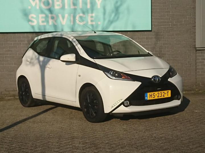 Photo 2 VIN: JTDKGNEC00N142923 - TOYOTA AYGO 