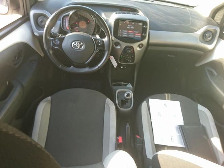 Photo 6 VIN: JTDKGNEC00N142923 - TOYOTA AYGO 