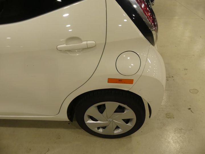 Photo 31 VIN: JTDKGNEC00N145627 - TOYOTA AYGO - 2014 