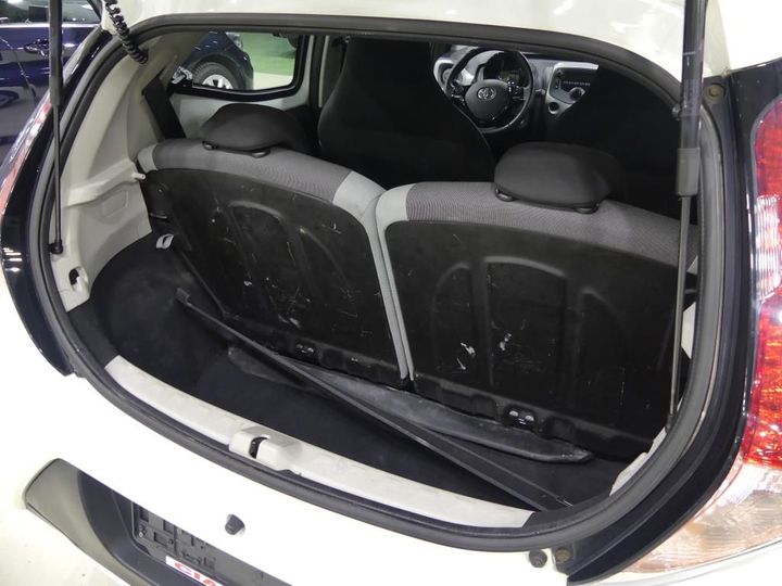 Photo 9 VIN: JTDKGNEC00N145627 - TOYOTA AYGO - 2014 