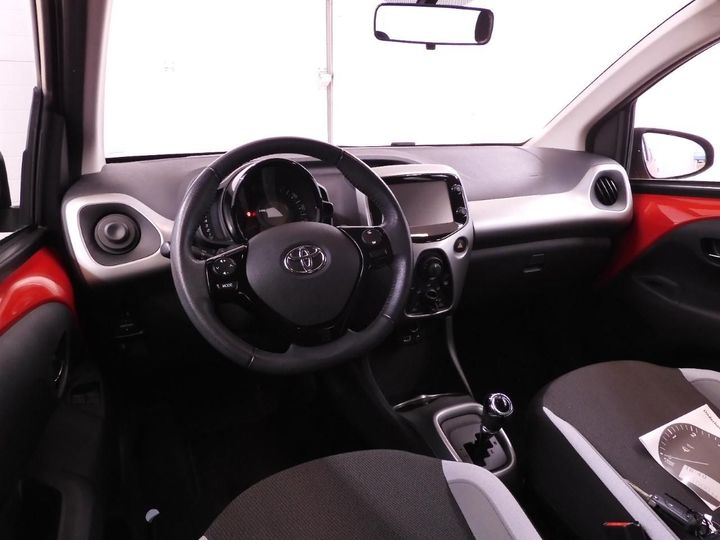 Photo 9 VIN: JTDKGNEC00N169295 - TOYOTA AYGO 