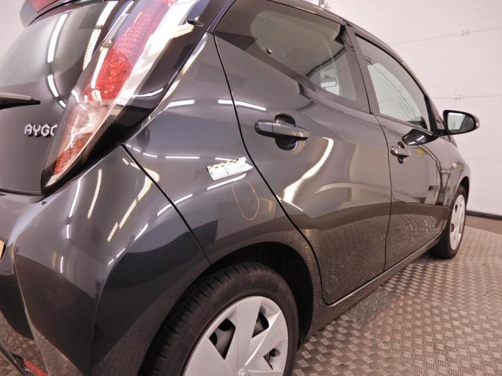 Photo 32 VIN: JTDKGNEC00N172021 - TOYOTA AYGO 