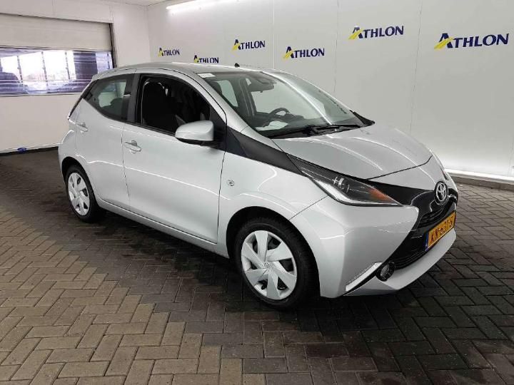 Photo 2 VIN: JTDKGNEC00N206555 - TOYOTA AYGO 