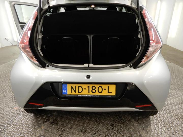 Photo 13 VIN: JTDKGNEC00N207821 - TOYOTA AYGO 