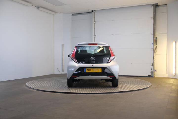 Photo 4 VIN: JTDKGNEC00N207821 - TOYOTA AYGO 