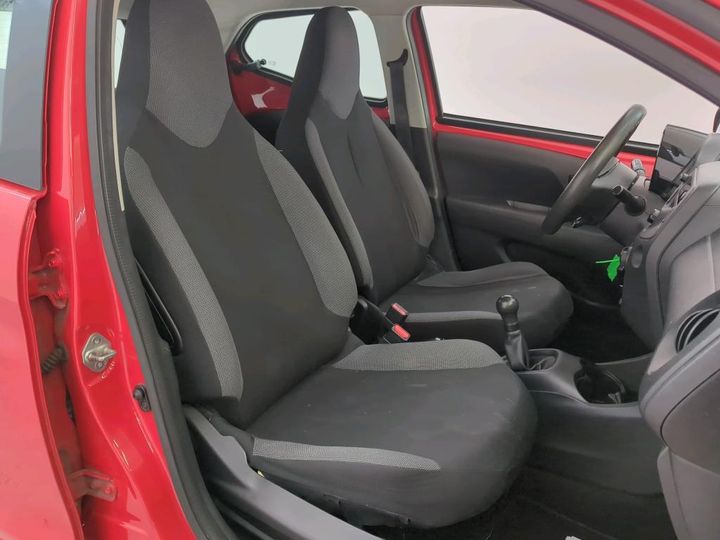 Photo 2 VIN: JTDKGNEC00N216180 - TOYOTA AYGO 