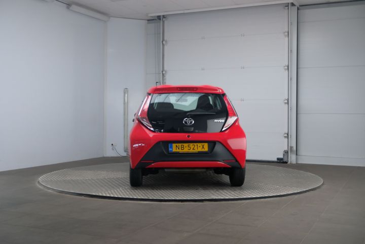 Photo 4 VIN: JTDKGNEC00N224618 - TOYOTA AYGO 