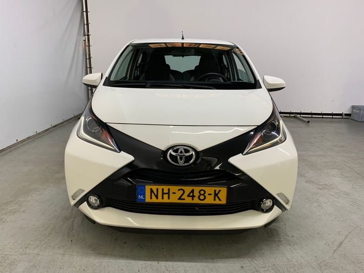 Photo 8 VIN: JTDKGNEC00N228572 - TOYOTA AYGO 