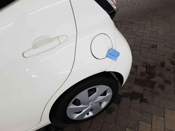 Photo 29 VIN: JTDKGNEC00N243511 - TOYOTA AYGO 