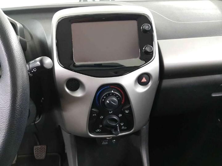 Photo 9 VIN: JTDKGNEC00N243511 - TOYOTA AYGO 