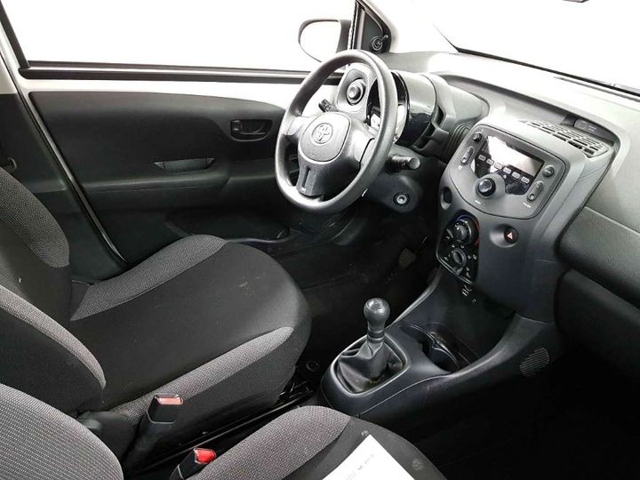 Photo 5 VIN: JTDKGNEC00N244951 - TOYOTA AYGO 