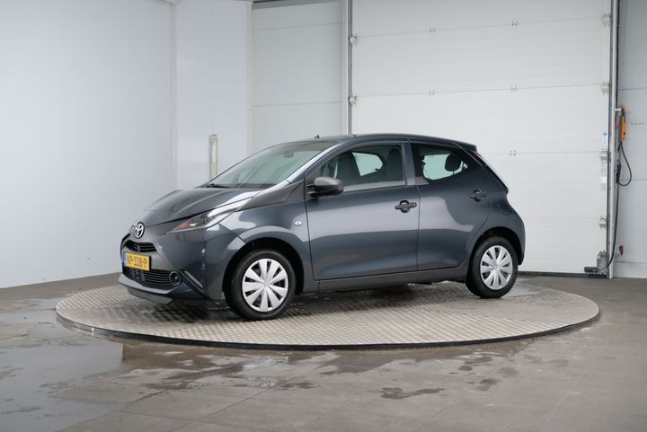 Photo 0 VIN: JTDKGNEC00N251656 - TOYOTA AYGO 