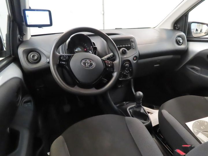 Photo 3 VIN: JTDKGNEC00N272684 - TOYOTA AYGO 