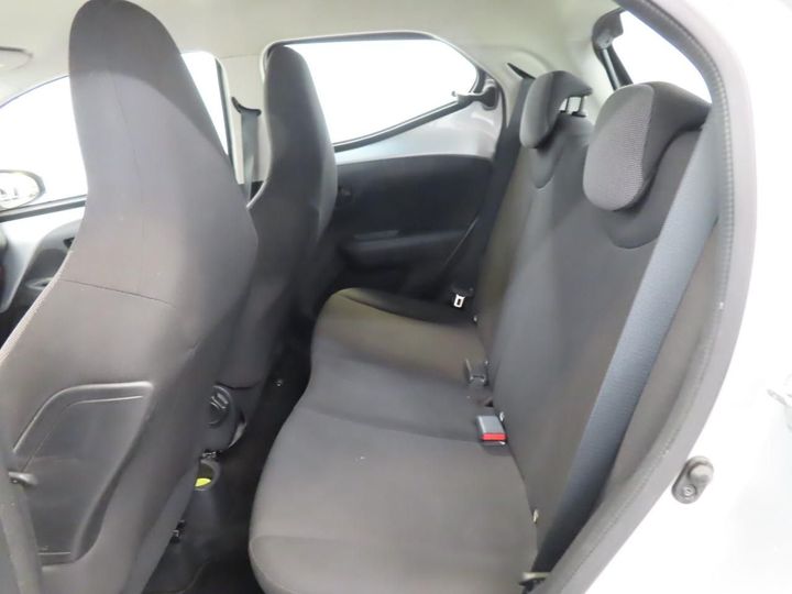 Photo 8 VIN: JTDKGNEC00N272684 - TOYOTA AYGO 