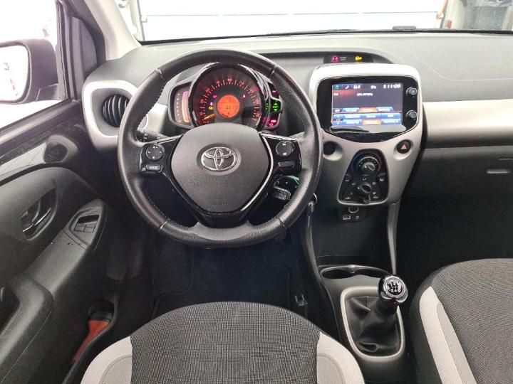 Photo 9 VIN: JTDKGNEC00N322838 - TOYOTA AYGO 