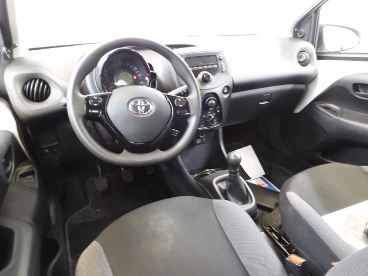 Photo 3 VIN: JTDKGNEC00N337131 - TOYOTA AYGO 