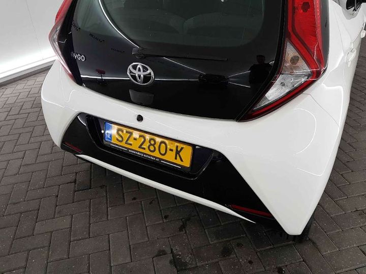 Photo 15 VIN: JTDKGNEC00N355855 - TOYOTA AYGO 