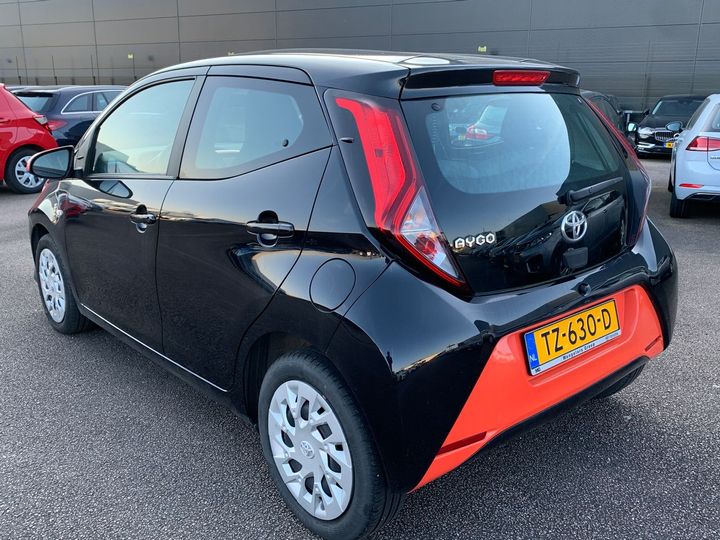 Photo 2 VIN: JTDKGNEC00N378245 - TOYOTA AYGO 