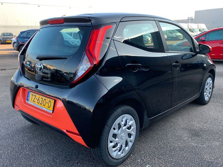 Photo 3 VIN: JTDKGNEC00N378245 - TOYOTA AYGO 