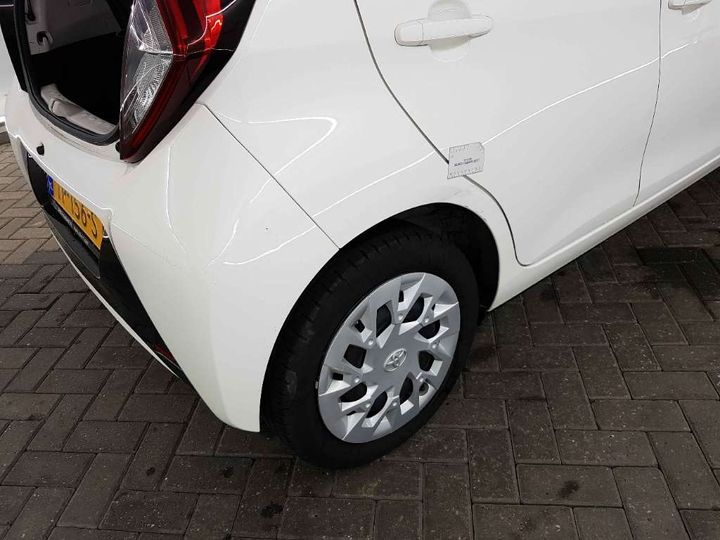 Photo 15 VIN: JTDKGNEC00N378634 - TOYOTA AYGO 