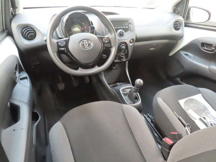 Photo 2 VIN: JTDKGNEC00N452991 - TOYOTA AYGO 