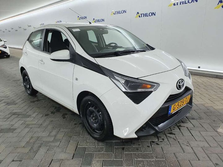 Photo 2 VIN: JTDKGNEC00N500733 - TOYOTA AYGO 