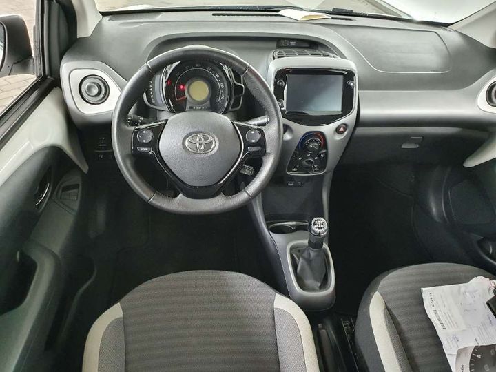 Photo 7 VIN: JTDKGNEC00N500733 - TOYOTA AYGO 