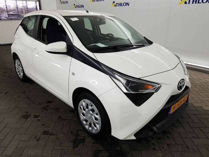 Photo 2 VIN: JTDKGNEC00N513756 - TOYOTA AYGO 