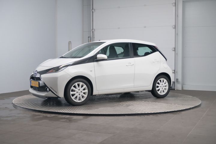 Photo 0 VIN: JTDKGNEC10N132918 - TOYOTA AYGO 