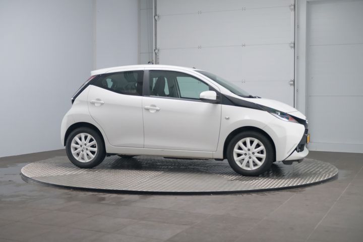 Photo 5 VIN: JTDKGNEC10N132918 - TOYOTA AYGO 