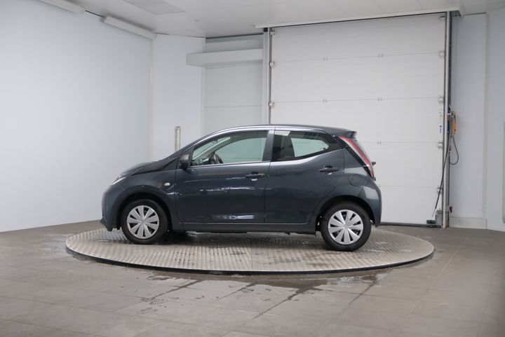 Photo 2 VIN: JTDKGNEC10N238401 - TOYOTA AYGO 