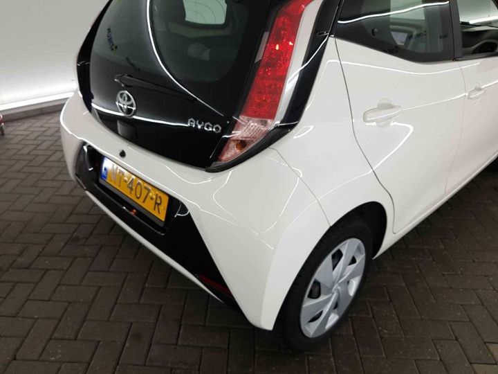 Photo 18 VIN: JTDKGNEC10N243419 - TOYOTA AYGO 