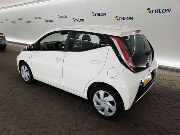 Photo 2 VIN: JTDKGNEC10N243419 - TOYOTA AYGO 