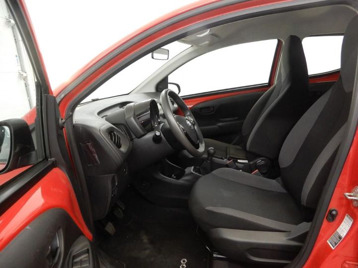 Photo 11 VIN: JTDKGNEC10N255800 - TOYOTA AYGO 