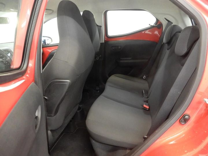 Photo 12 VIN: JTDKGNEC10N255800 - TOYOTA AYGO 