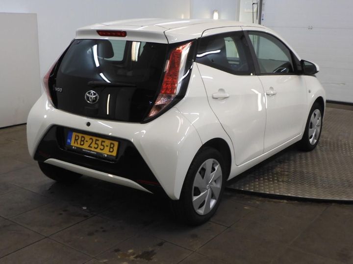 Photo 2 VIN: JTDKGNEC10N287405 - TOYOTA AYGO 