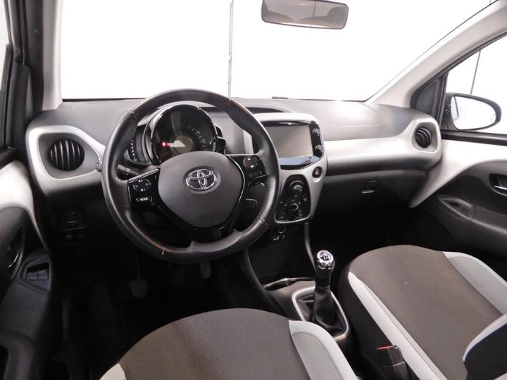 Photo 6 VIN: JTDKGNEC10N287727 - TOYOTA AYGO 