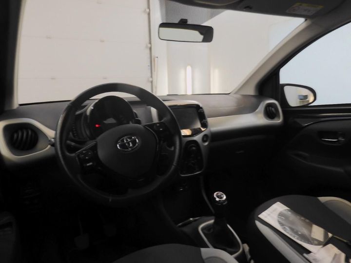 Photo 3 VIN: JTDKGNEC10N295097 - TOYOTA AYGO 