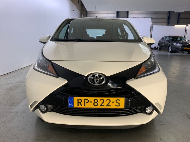 Photo 8 VIN: JTDKGNEC10N313985 - TOYOTA AYGO 