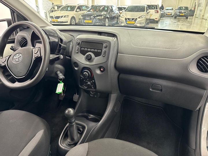 Photo 11 VIN: JTDKGNEC10N315249 - TOYOTA AYGO 