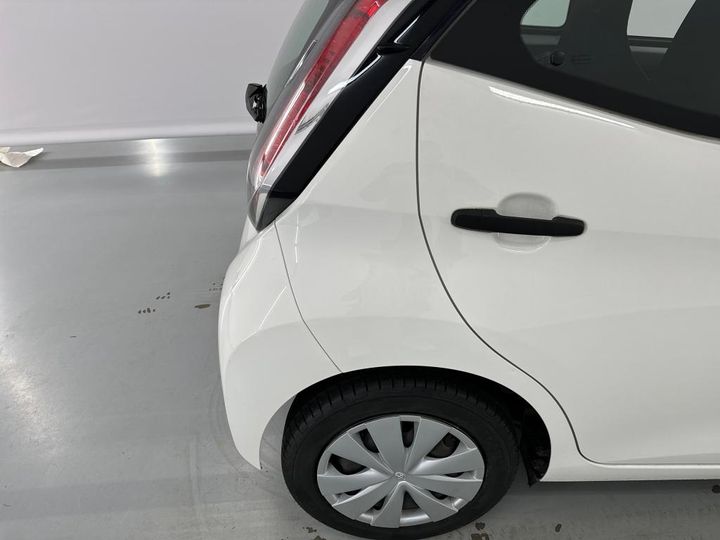 Photo 22 VIN: JTDKGNEC10N315249 - TOYOTA AYGO 