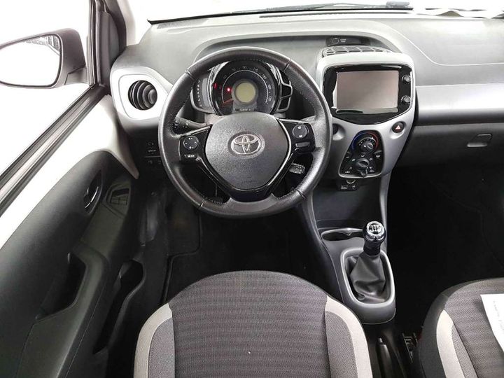 Photo 7 VIN: JTDKGNEC10N355329 - TOYOTA AYGO 